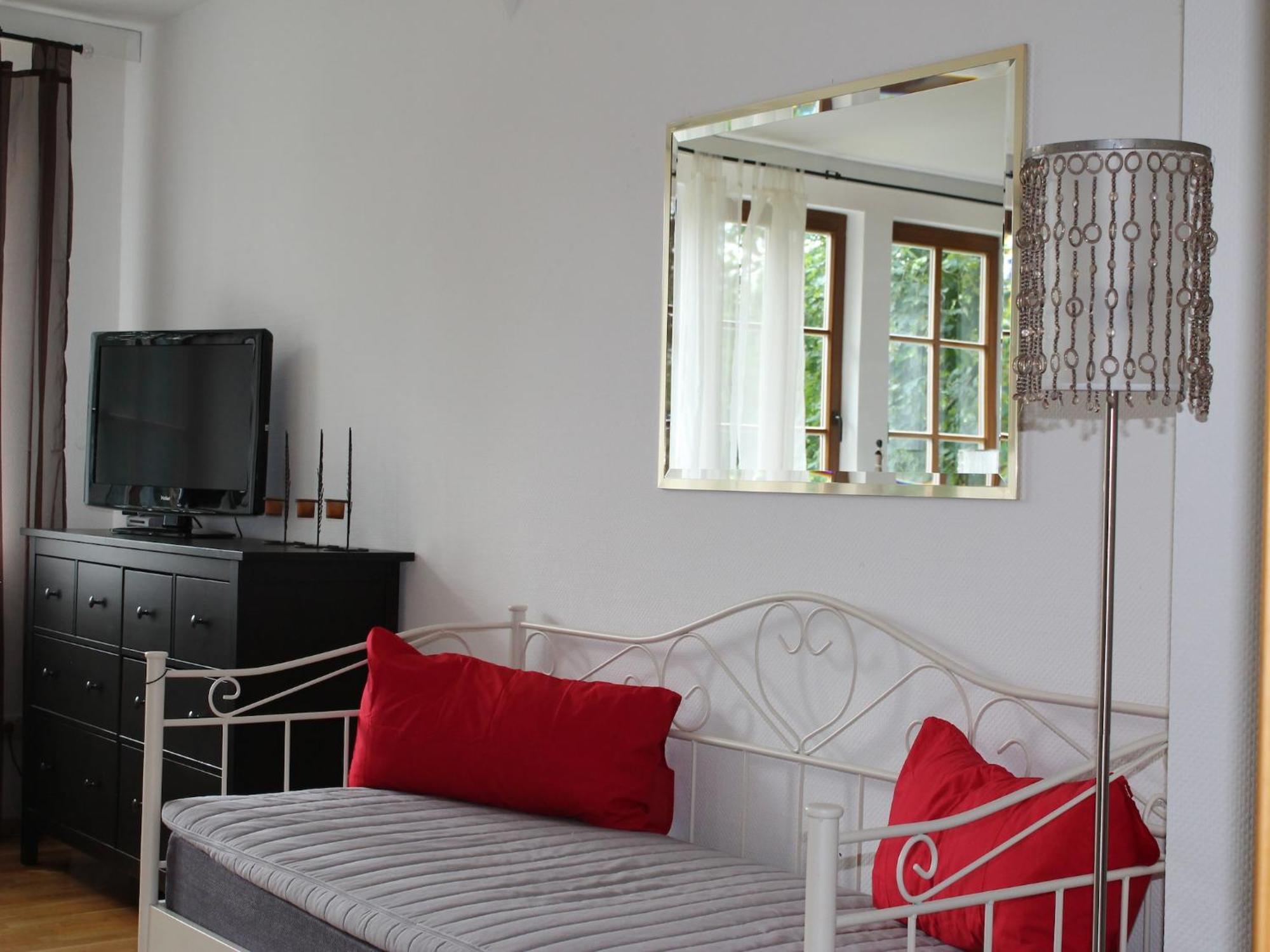 Mansion In Gressow With Terrace Garden Bbq Pond Bicycles Villa Bagian luar foto